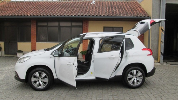 Peugeot 2008 1.6 BlueHDI " STYLE "