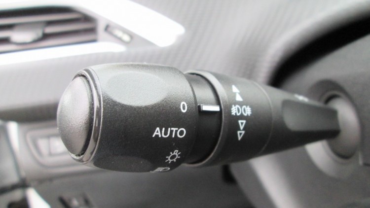 Peugeot 2008 1.6 BlueHDI " STYLE "