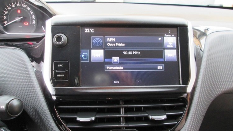 Peugeot 2008 1.6 BlueHDI " STYLE "
