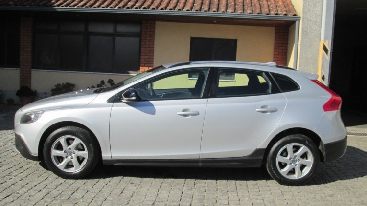Volvo V40 Cross Country 1.6 D2 Momentum