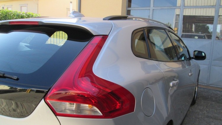 Volvo V40 Cross Country 1.6 D2 Momentum
