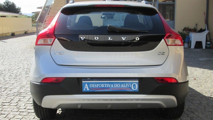 Volvo V40 Cross Country 1.6 D2 Momentum