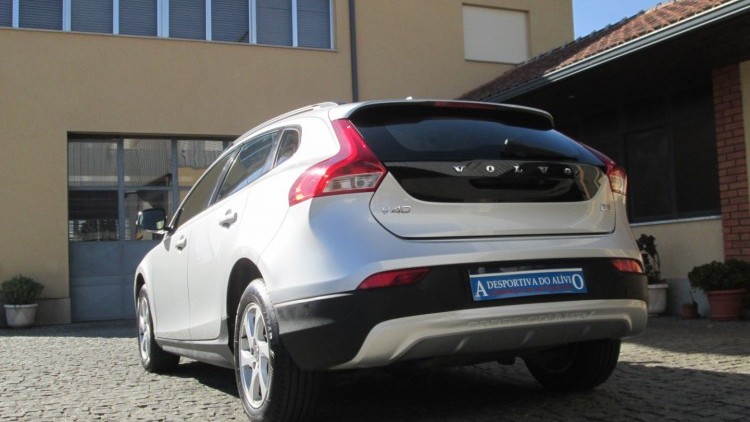 Volvo V40 Cross Country 1.6 D2 Momentum