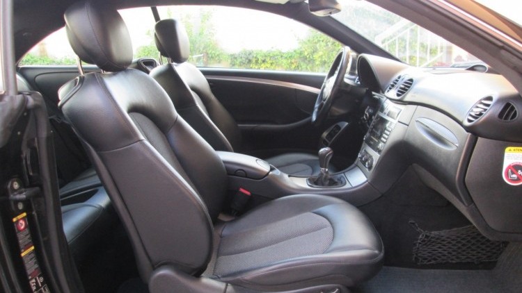 Mercedes-Benz Classe CLK 220 CDI AVANTGARDE