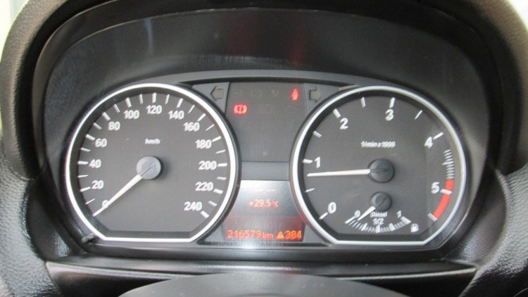 BMW S&eacute;rie 1 - 118 D PACK-M