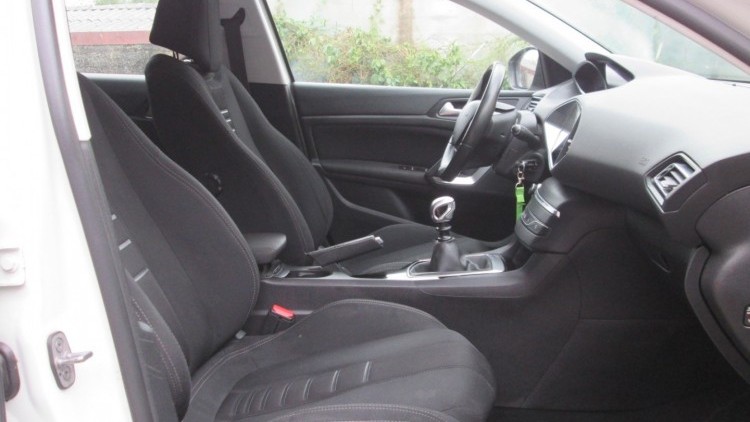 Peugeot 308 SW 1.6 BLUEHDI ALLURE 120CV
