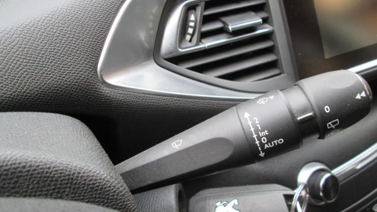 Peugeot 308 SW 1.6 BLUEHDI ALLURE 120CV