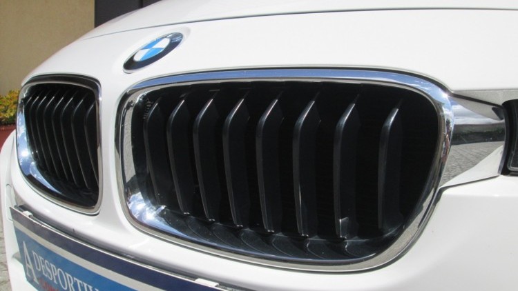 BMW S&eacute;rie 3 - 320 D Touring AUTO Pack-M