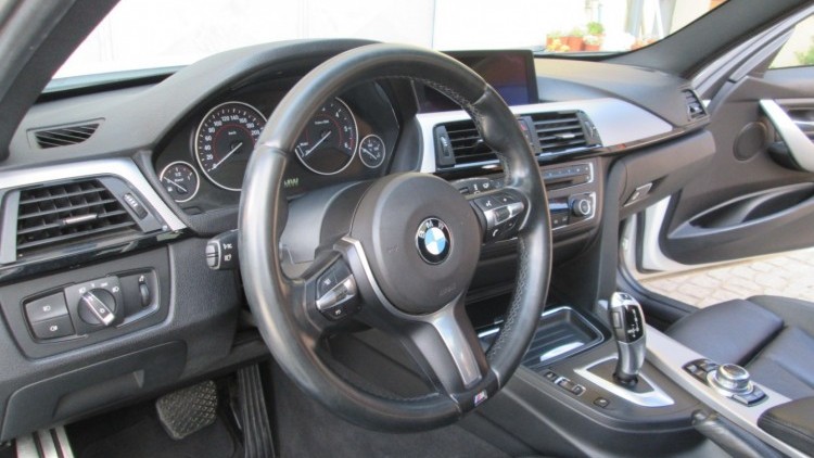 BMW S&eacute;rie 3 - 320 D Touring AUTO Pack-M