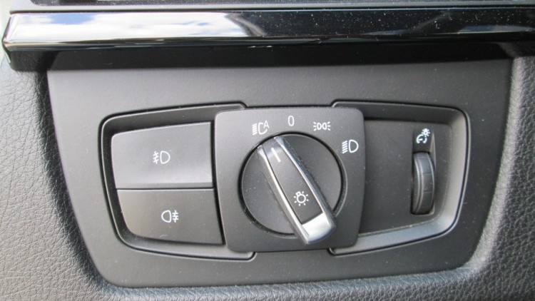 BMW S&eacute;rie 3 - 320 D Touring AUTO Pack-M