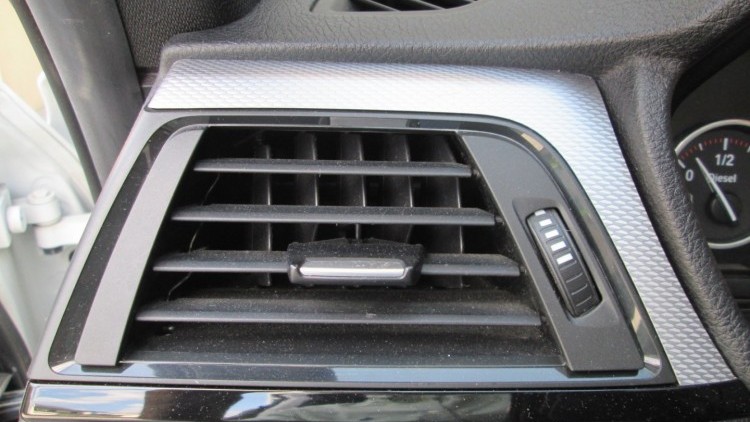 BMW S&eacute;rie 3 - 320 D Touring AUTO Pack-M