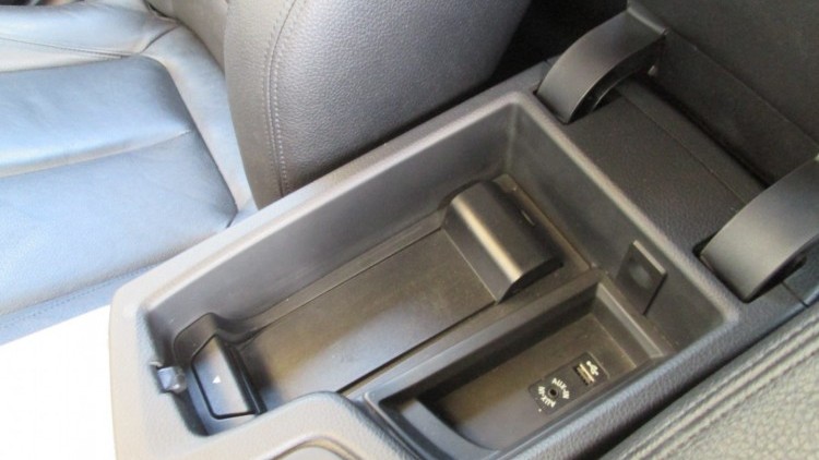 BMW S&eacute;rie 3 - 320 D Touring AUTO Pack-M