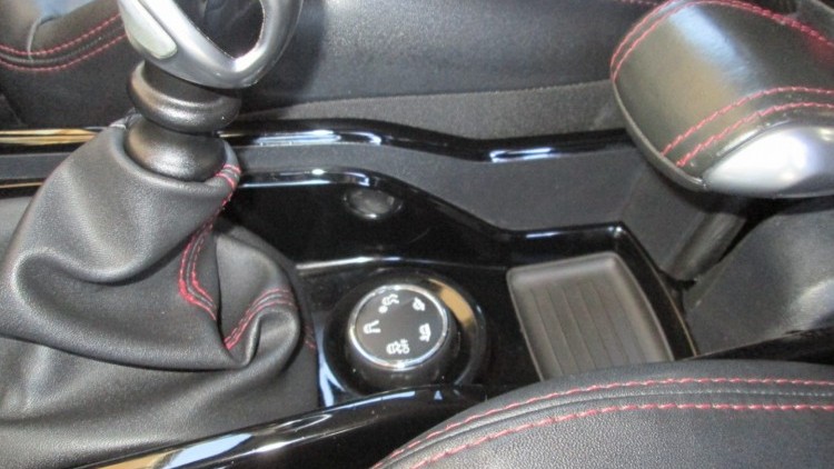 Peugeot 2008 1.6 BlueHDI " GT LINE "