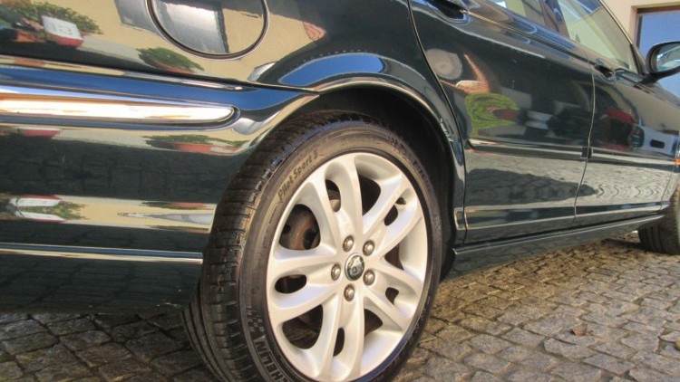 Jaguar X-Type 2.0 V6