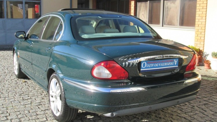 Jaguar X-Type 2.0 V6