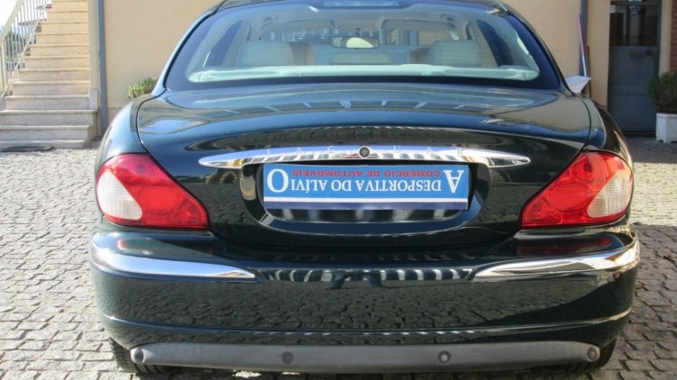 Jaguar X-Type 2.0 V6