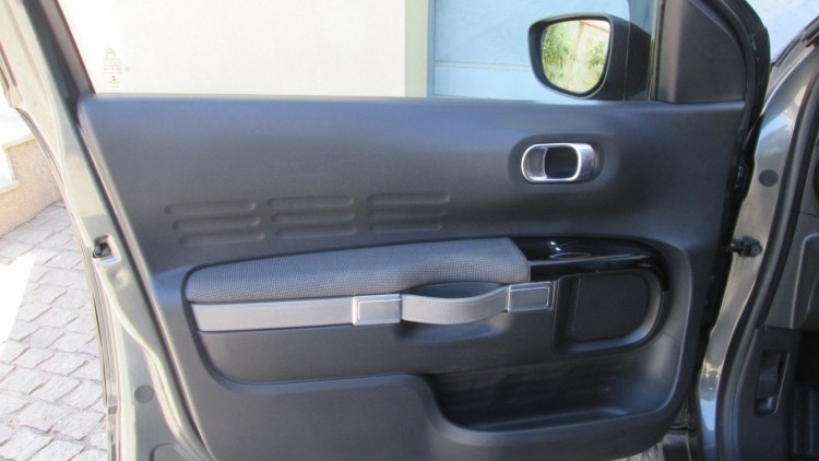 Citro&euml;n C4 Cactus 1.6 BlueHdi FEEL