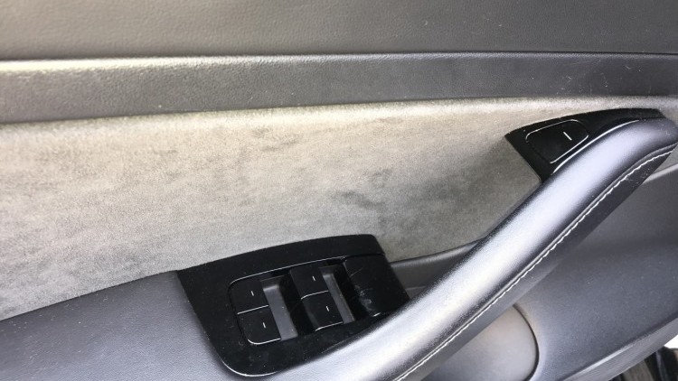 Tesla MODEL 3 Standard Range Plus RWD