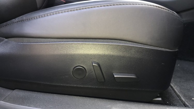 Tesla MODEL 3 Standard Range Plus RWD