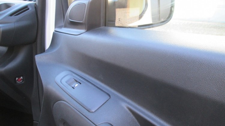 Peugeot Partner 1.6 BlueHdi 3 Lug CarPlay
