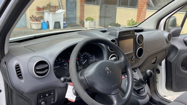 Peugeot Partner 1.6 Hdi 3 Lug GPS