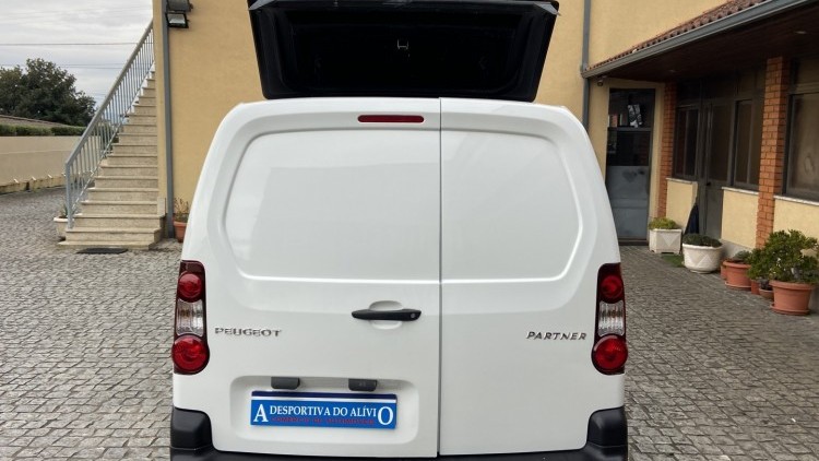 Peugeot Partner 1.6 Hdi 100cv GPS 3-LUG.