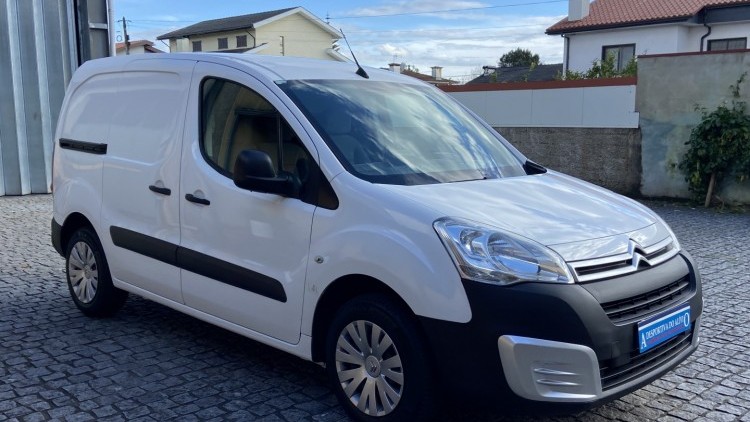 Citro&euml;n Berlingo 1.6 HDI 100 CV GPS + Camara