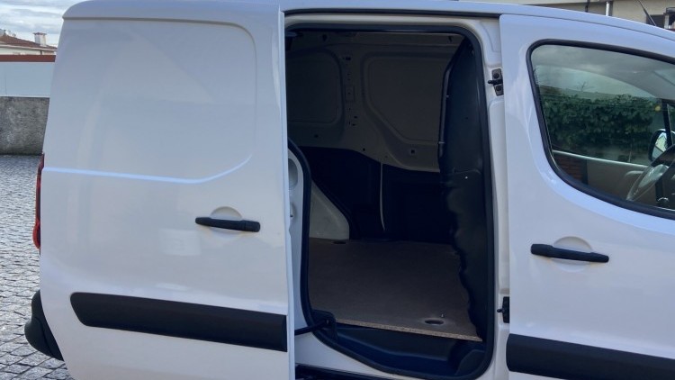 Citro&euml;n Berlingo 1.6 HDI 100 CV GPS + Camara