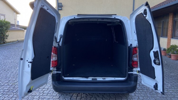 Citro&euml;n Berlingo 1.6 HDI L2 LONGA 100 cv CARPLAY
