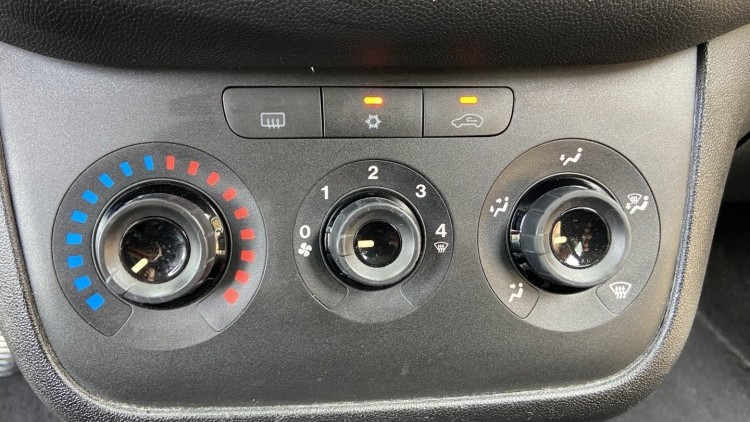 Fiat Punto 1.3 M-Jet LOUNGE S&S