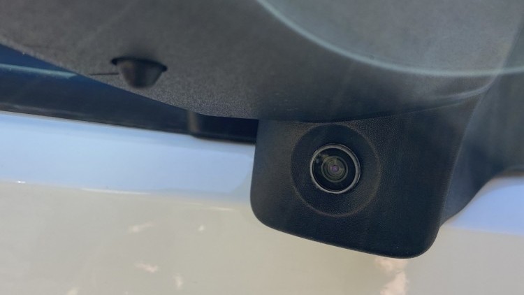 Citro&euml;n Berlingo 1.6 HDI 100 cv CarPlay e C&acirc;mara