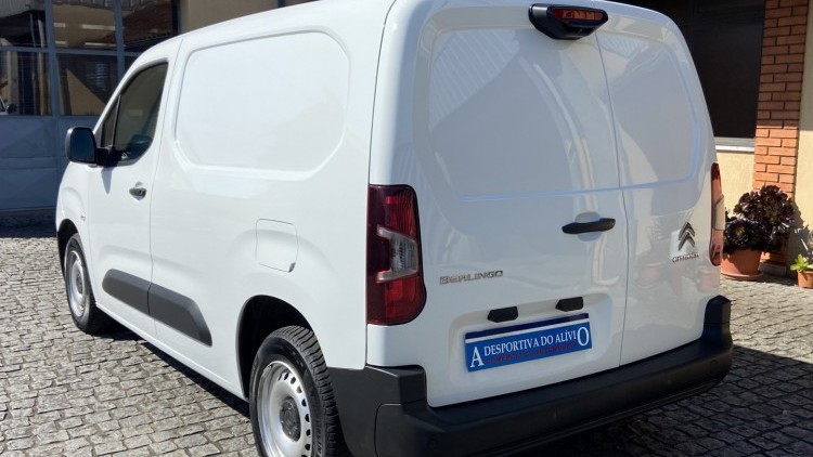 Citro&euml;n Berlingo 1.6 HDI 100 cv CarPlay e C&acirc;mara
