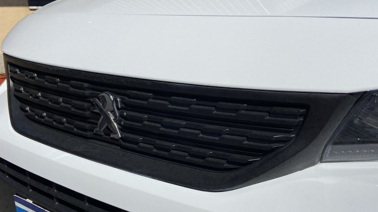 Peugeot Partner 1.6 Hdi 100cv Premium CarPlay