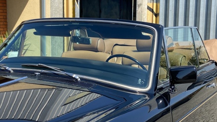 Rolls Royce Corniche CONVERTIBLE