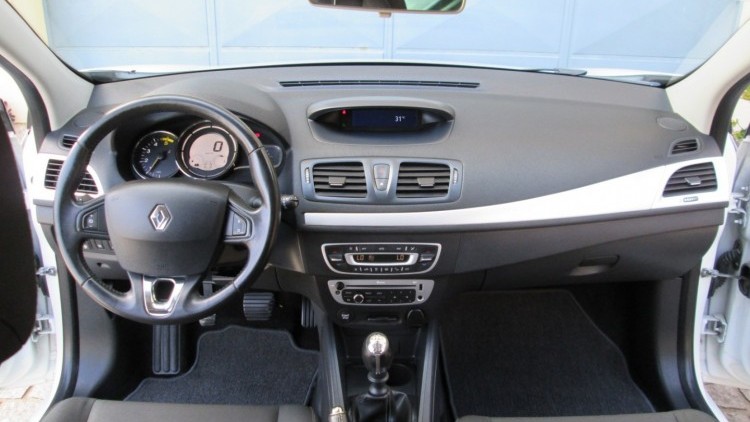 Renault M&eacute;gane Sport Tourer 1.5 DCI DYNAMIQUE - S