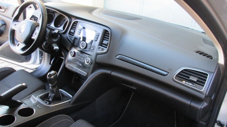 Renault M&eacute;gane 1.5 DCI ZEN +