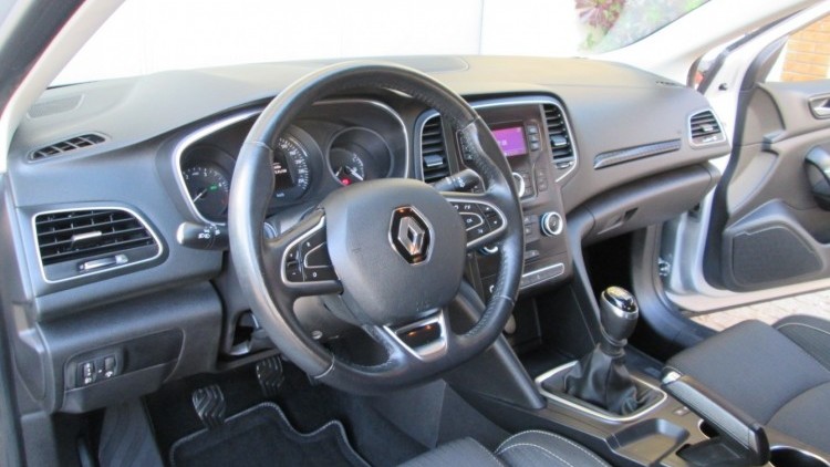 Renault M&eacute;gane 1.5 DCI ZEN +